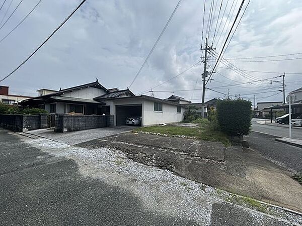 【リフォーム中】9/13更新　駐車場の別角度写真です。