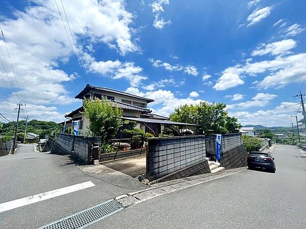価格には消費税を含みます。自社物件につき随時ご案内可能。内覧希望の方はお電話ください。