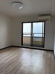 ラルジュールモア 205 2階ワンルームの寝室