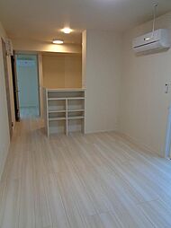 ポワロ 202 2階1LDKのリビング/ダイニング