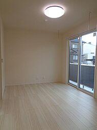 ポワロ 105 1階1LDKのリビング/ダイニング