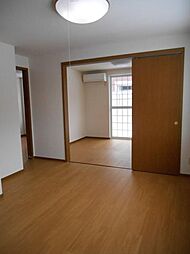 バードウィング・セルバ　Ｂ 105 1階2DKのリビング/ダイニング