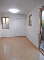 Albax　B 101 1階1LDKのリビング/ダイニング