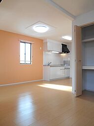 サニーウエスト 204 2階1LDKのリビング/ダイニング