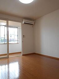 トレフル　Ａ 102 1階ワンルームのリビング/ダイニング