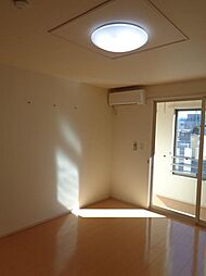 サニーウエスト 103 1階ワンルームのリビング/ダイニング