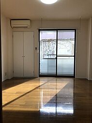 レヴールエル 102 1階1DKのリビング/ダイニング