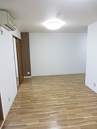 メゾン ルミナス 202 2階ワンルームのリビング/ダイニング