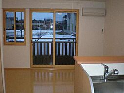 レジェンド　II 101 1階ワンルームのリビング/ダイニング