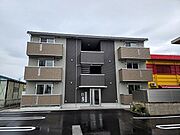 福井駅より徒歩6分 築3年6ヶ月 3階建の賃貸物件