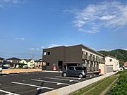 小浜駅より徒歩30分 築4年7ヶ月 2階建の賃貸物件