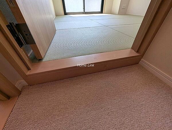 洗面室に段差があります。