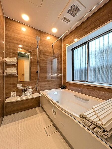 浴室を拡大表示