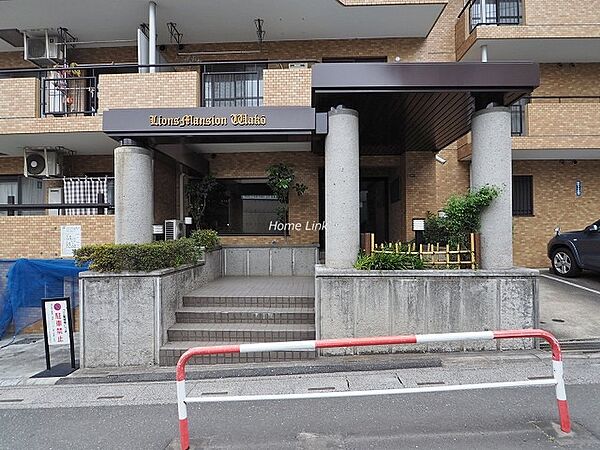 大規模修繕工事をはじめ、エレベーターやインターホンの改修工事などの修繕履歴があります。