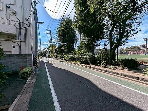前面道路。