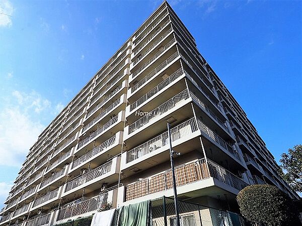 総戸数236戸の大規模マンションです。