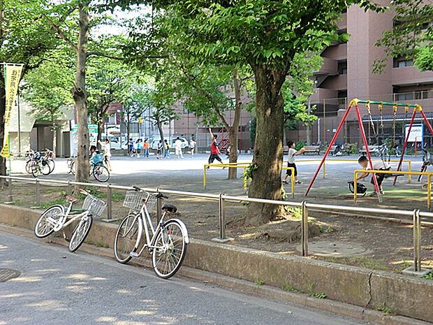 星川一丁目公園まで約450ｍ