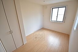 ブロッサムコート 2階1LDKのリビング/ダイニング