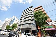 吹田駅より徒歩4分 5階 築8年の賃貸物件