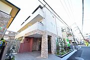 吹田駅より徒歩5分 2階 築9年7ヶ月の賃貸物件