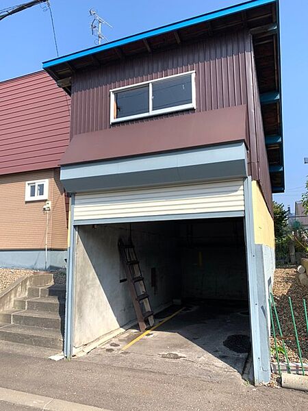 detached 北海道深川市あけぼの町4-3
あけぼの町の賃貸情報を見る
物件地図