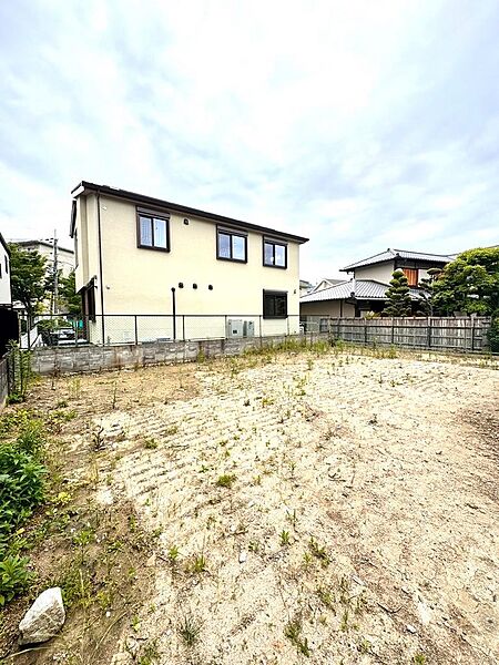 閑静な住宅街の一角です。　