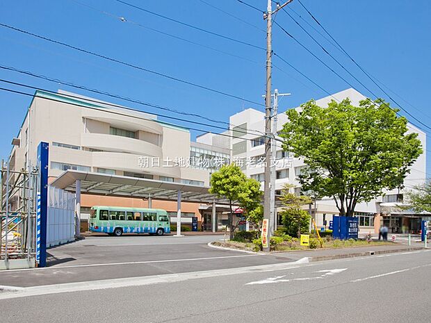 【海老名総合病院】1860m 総合病院で道路向こうにメディカルクリニックも併設されています。 海老名駅東口より無料シャトルバスが出ているので電車で行っても安心です。