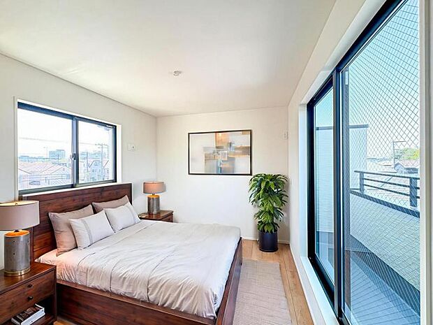 【2面採光で明るい洋室:5.3帖】※画像は実際の室内写真を基に家具・調度品の配置例をCG合成したもので、実際とは多少異なります。また、家具等は販売価格に含まれません。