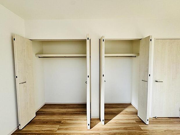 【便利な各居室収納】部屋ごとに設けた収納は住みやすさへのこだわり