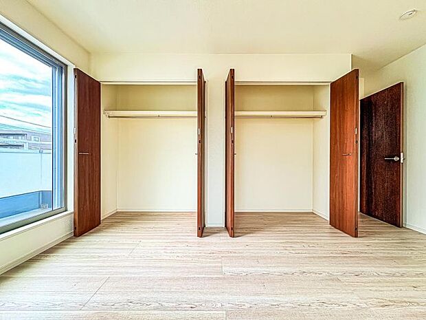 【便利な各居室収納】個室のクロゼット、ＬＤＫ・廊下の物入など「使うところにしまえる」を設計