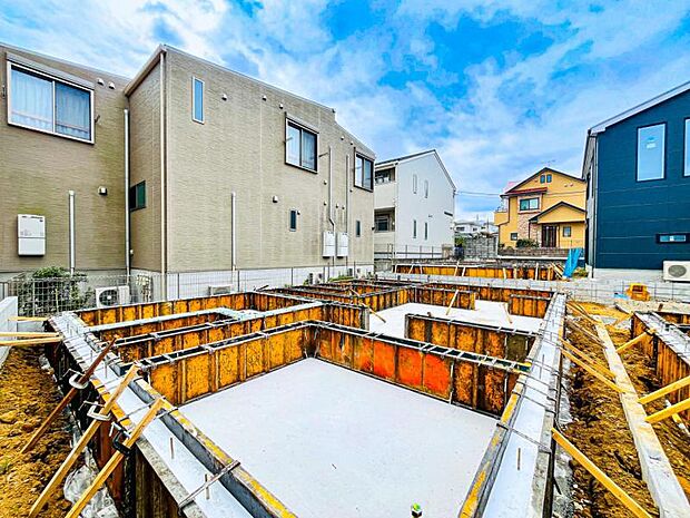 【現地外観：12月完成予定】