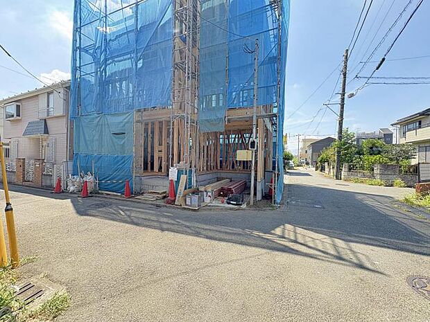 【現地外観:12月完成予定】