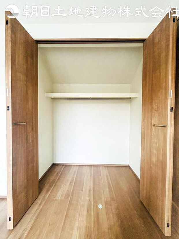 【収納】全居室に収納を完備しておりますので、すっきりとした空間を最大限活用出来ます。