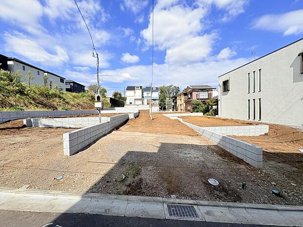 【現地外観:R8年2月完成予定】