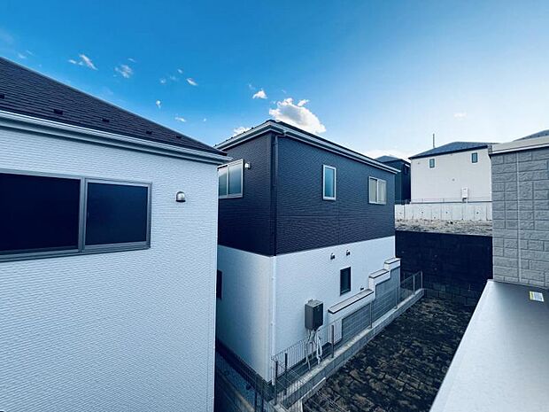 【眺望】日当りよく、心地良い風に吹かれてホッと一息ついてください。