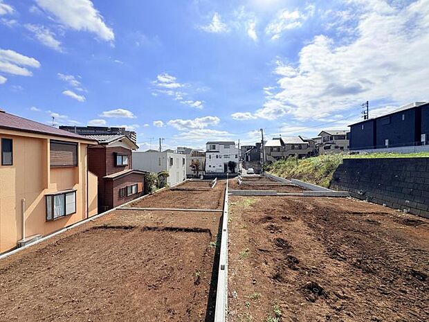 【現地外観:R8年2月完成予定】