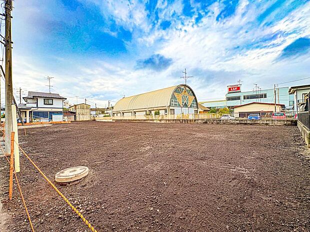 【現地外観:全区画 38 坪以上】