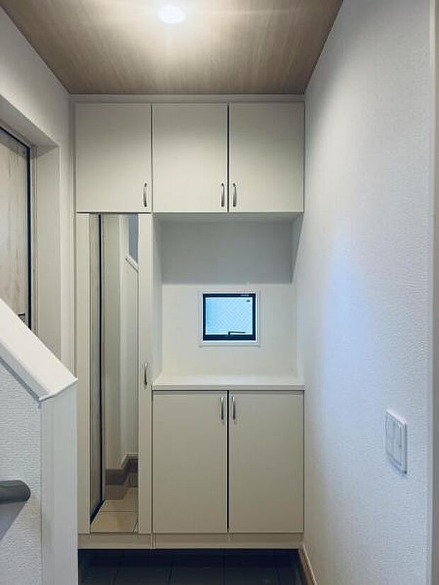 【玄関】玄関スペースもゆとりある空間を確保です。