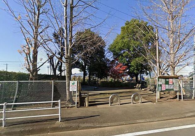 【上今泉涯第一児童遊園】550ｍ　公園の設備には水飲み・手洗い場があり、遊び場にはスプリング遊具があります。