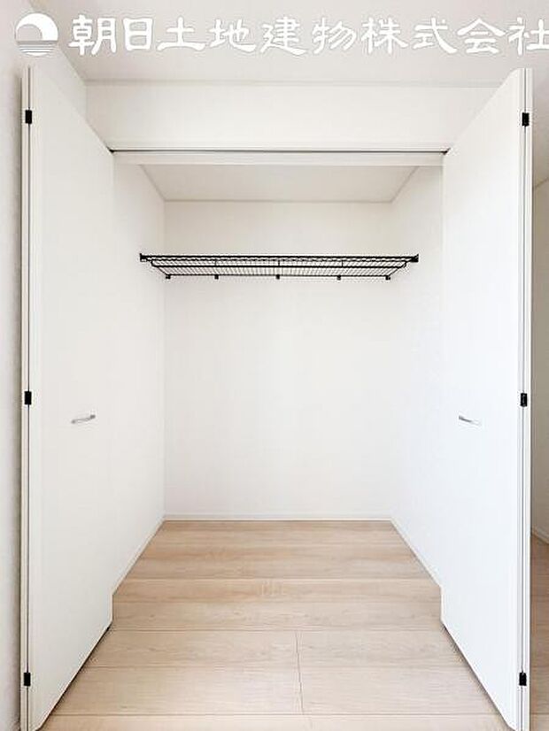 【収納】全居室に収納を完備しておりますので、すっきりとした空間を最大限活用出来ます。