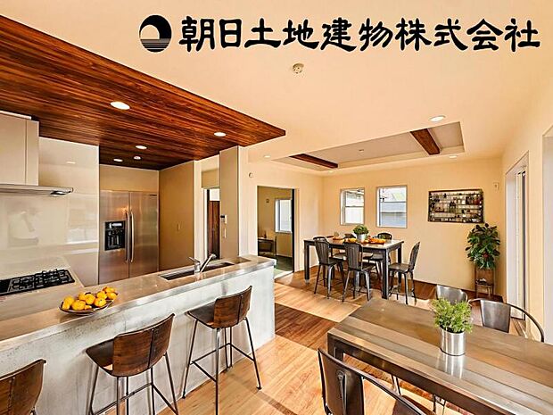 【折上天井＋南向きで明るく開放感のあるリビング】お店で見掛けた「あの家具」でも自由に配置できるゆとりのリビング空間。※家具はＣＧ合成の為、付属しません。