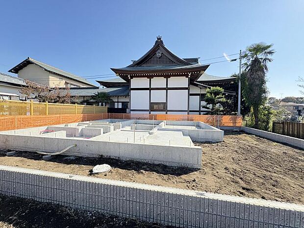 【現地外観：R8年2月完成予定】