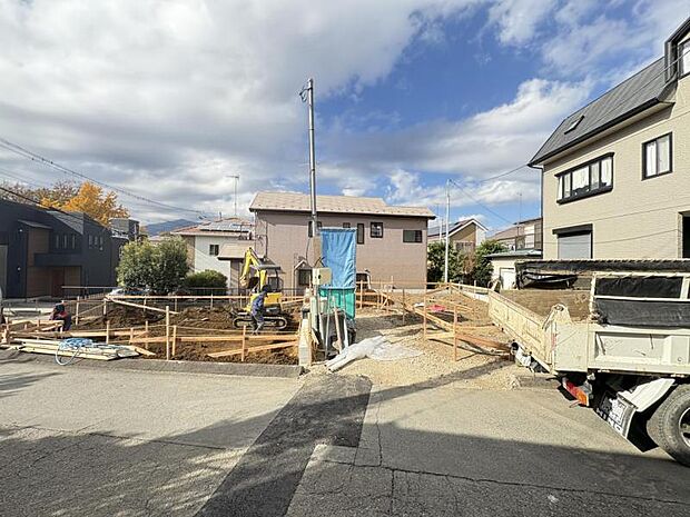 【現地外観：R8年6月完成予定】