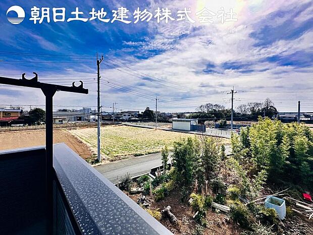 【眺望】眺望は視界を遮る建物がございませんので四季折々の素敵なシティービューが楽しめます。