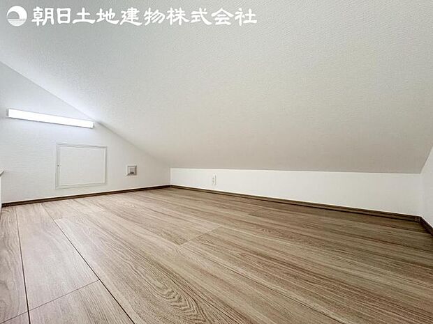 【ロフト】季節ものの家電などをしまっておける収納スペースとしても活用できます。