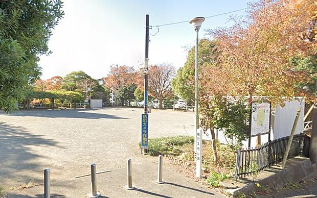 【福田1号公園】800ｍ　大きな広場がある公園で、緑豊かです。