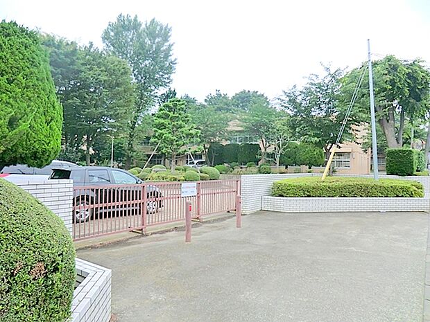 【大野南中学校】190ｍ　部活動が盛んな学校です。体育館がきれいです。