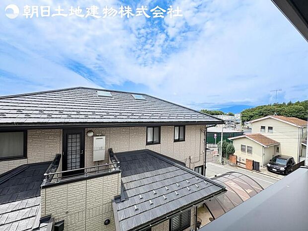 【眺望】日当りよく、心地良い風に吹かれてホッと一息ついてください。