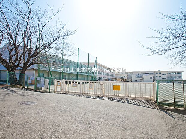 【綾瀬市立天台小学校】800m 桜がきれいな小学校です。