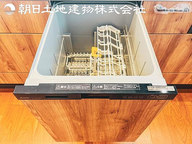 【ビルトイン食洗器】手洗いより楽以外に、手洗いでは難しい50度以上の高温できれいに洗えて更に除菌効果も。